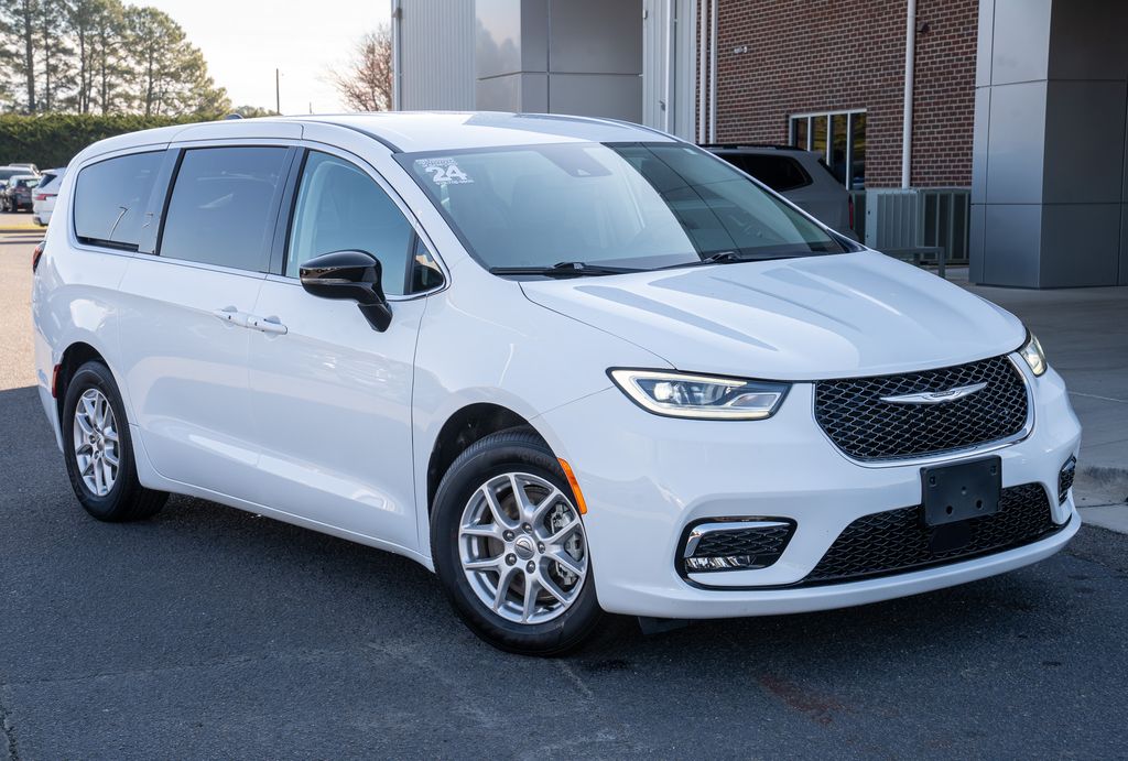 2024 Chrysler Pacifica