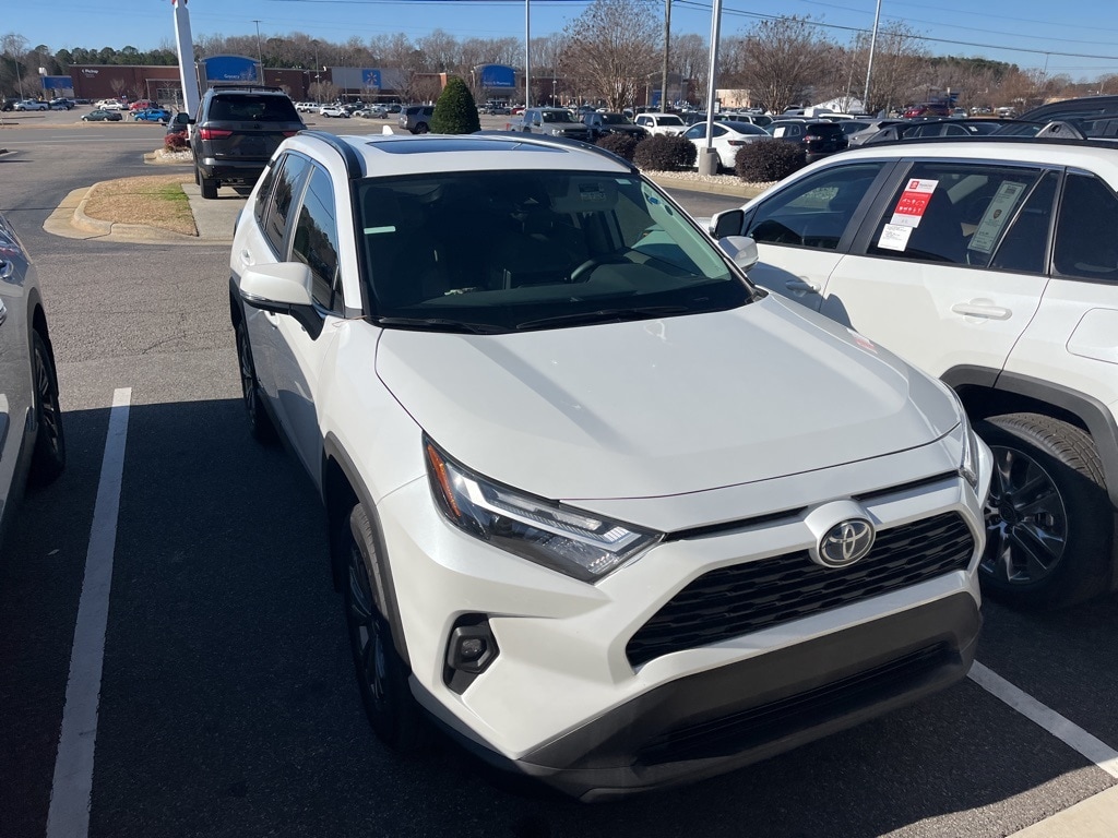 2024 Toyota RAV4 XLE Premium's photo