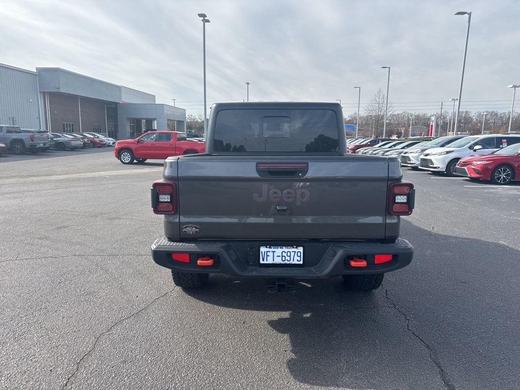 Used 2025 Jeep Gladiator Mojave Truck Crew Cab