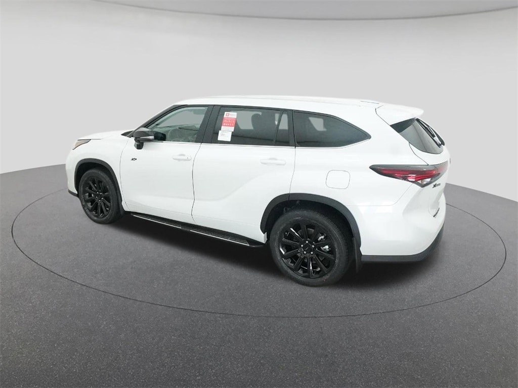 New 2026 Toyota Highlander XLE SUV