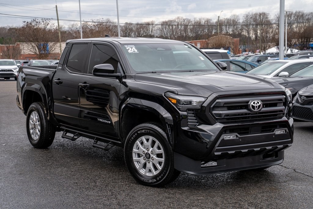 2024 Toyota Tacoma SR5's photo