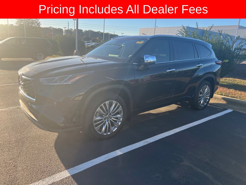 Used 2024 Toyota Highlander Platinum SUV