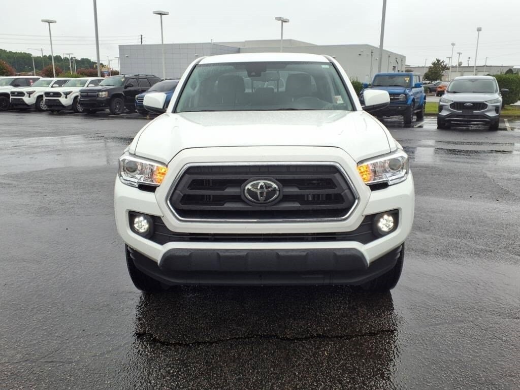 2023 Toyota Tacoma SR5 V6 photo 2