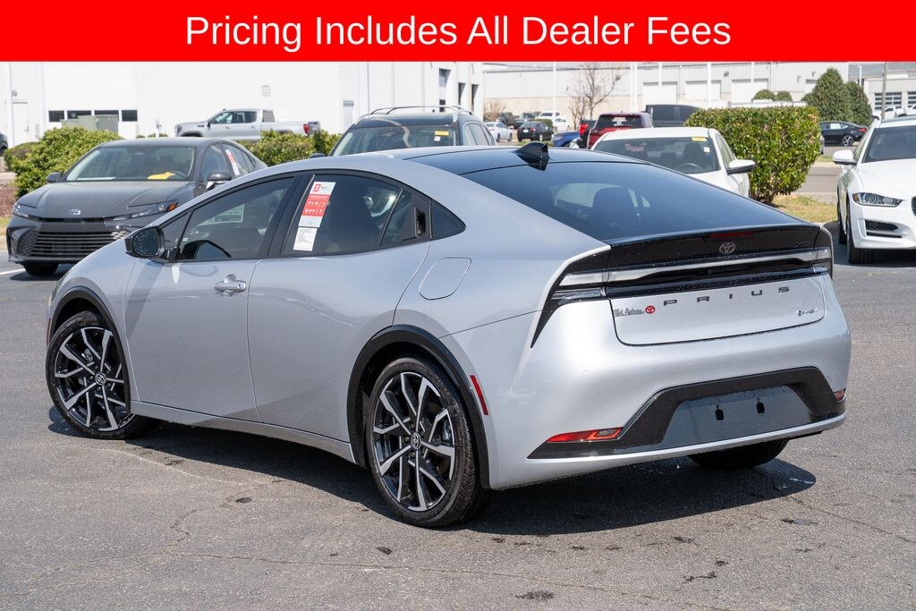 New 2025 Toyota Prius Plug-in Hybrid XSE Hatchback