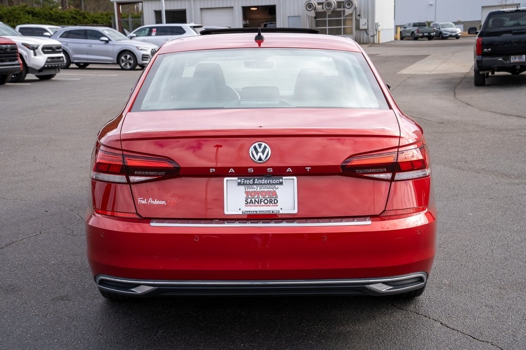 Used 2022 Volkswagen Passat 2.0T Limited Edition Sedan