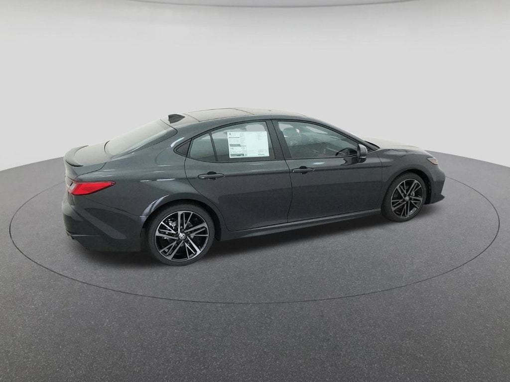 2026 Toyota Camry XSE - Photo 10