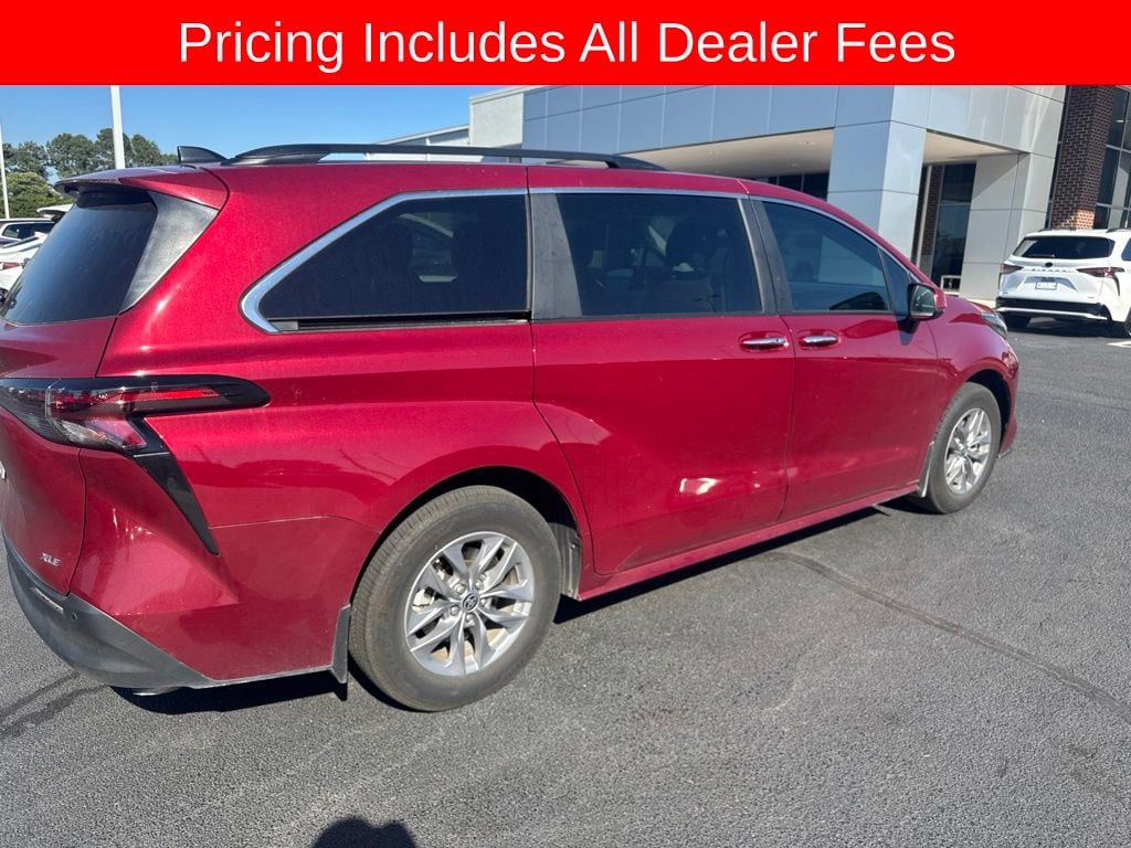 Used 2025 Toyota Sienna XLE Van Passenger Van