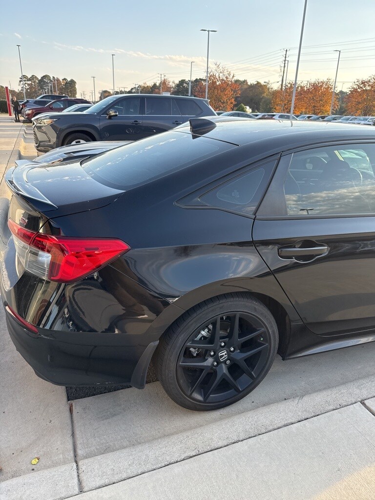 2023 Honda Civic Si photo 3