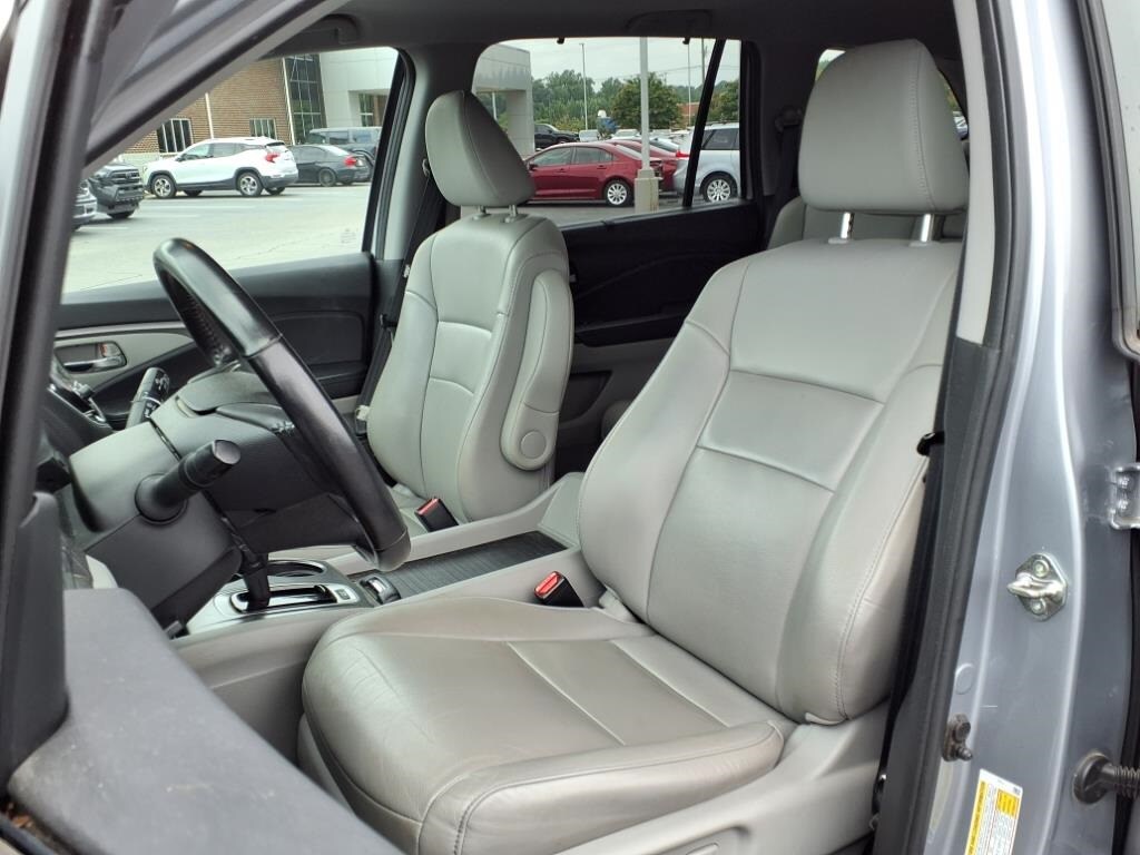 2019 Honda Pilot EX-L photo 3
