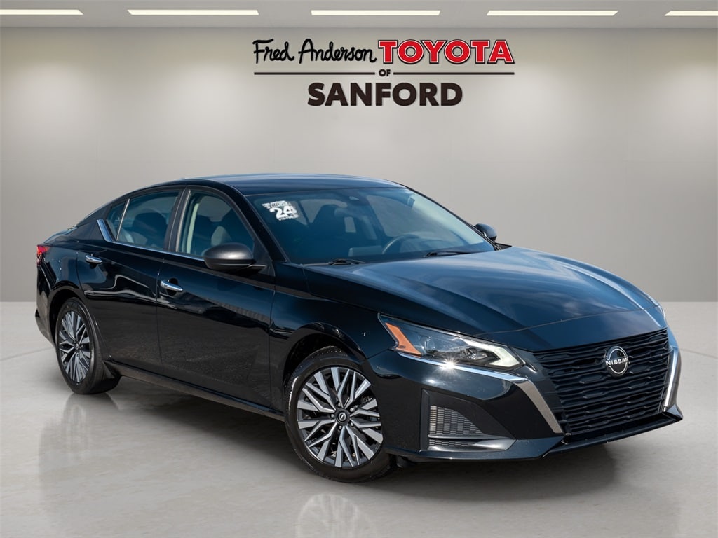 2024 Nissan Altima Sedan 
