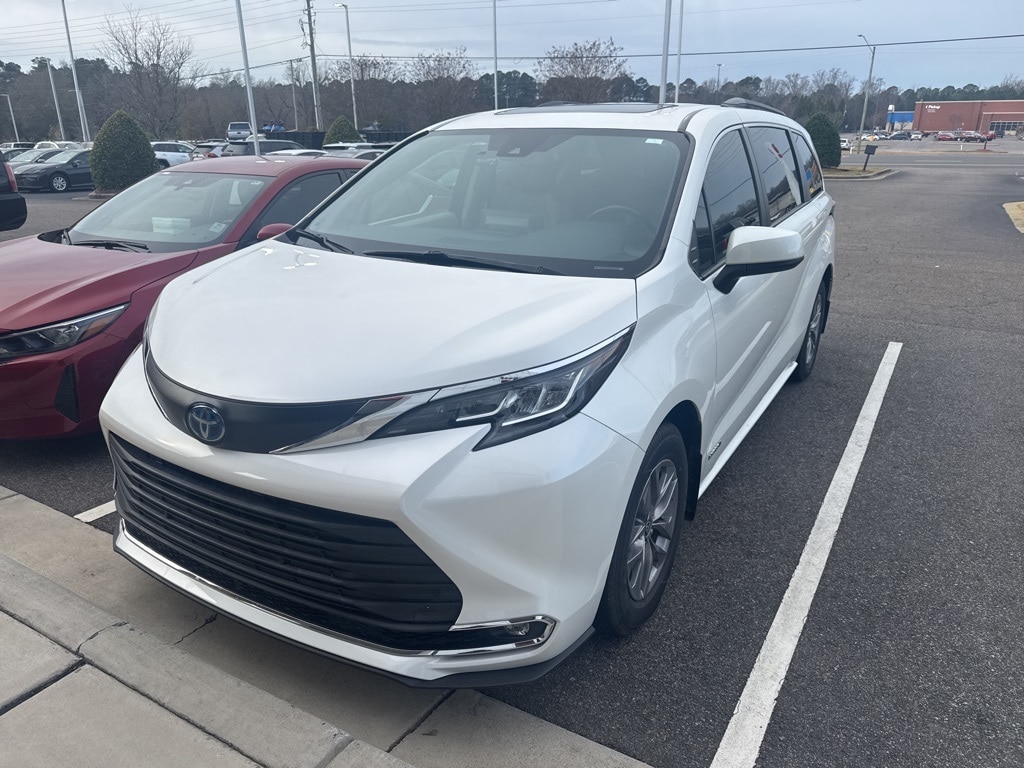 2021 Toyota Sienna Van 