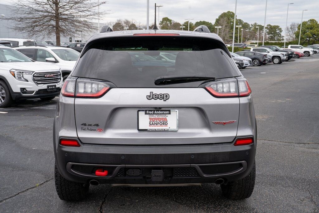 Used 2022 Jeep Cherokee Trailhawk SUV