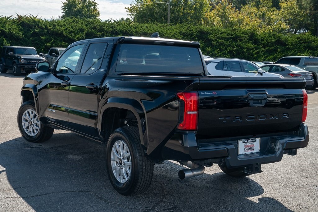 2024 Toyota Tacoma TRD Sport photo 3
