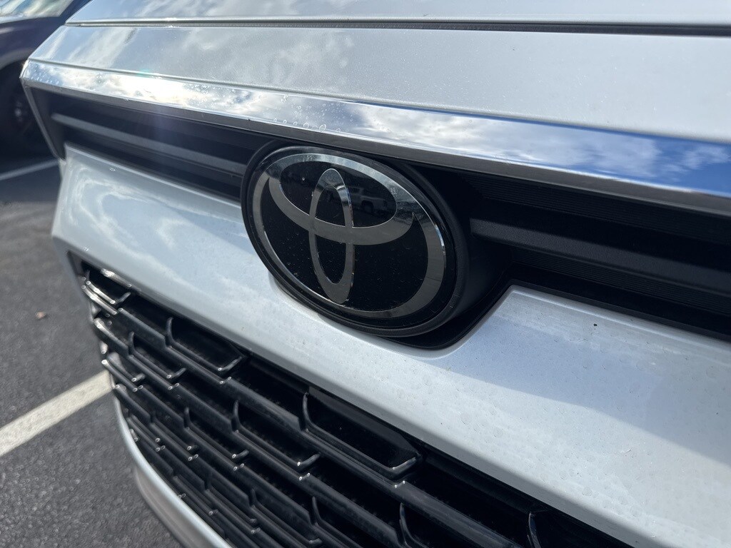 2024 Toyota Grand Highlander XLE photo 4