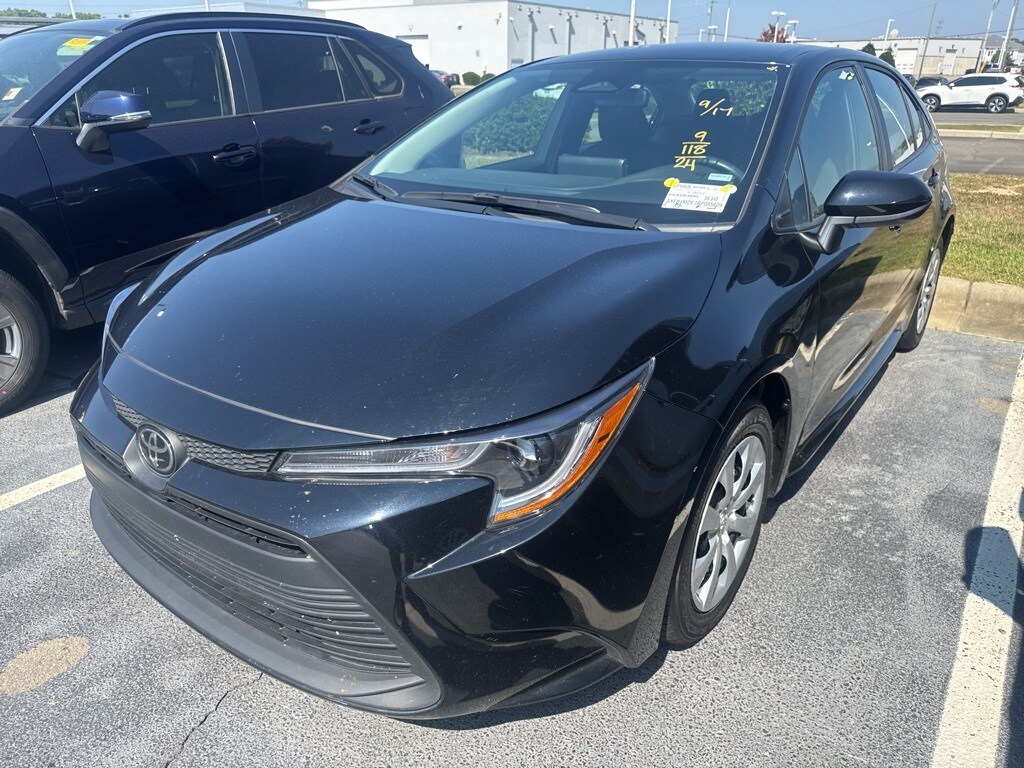 2024 Toyota Corolla LE photo 3