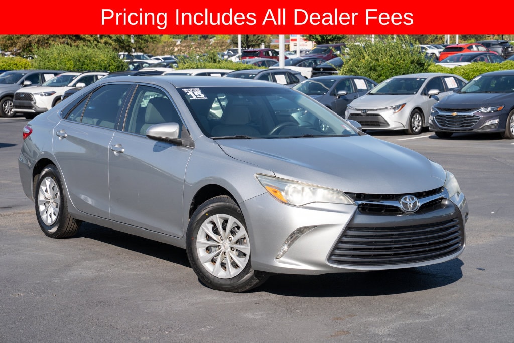 Used 2015 Toyota Camry LE with VIN 4T1BF1FK4FU078283 for sale in Sanford, NC