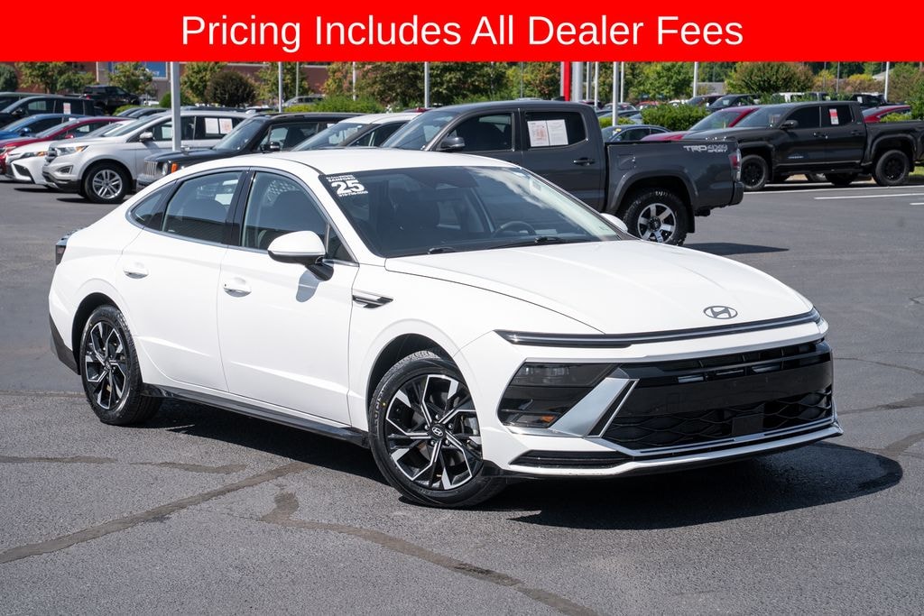 Used 2025 Hyundai Sonata SEL Sedan