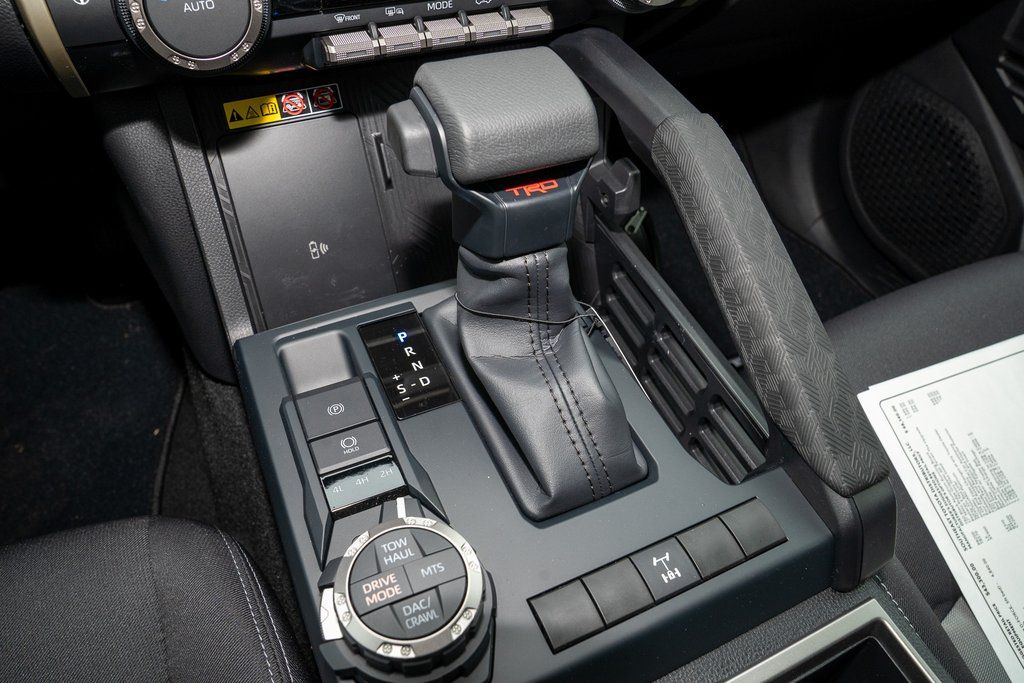 2025 Toyota Tacoma TRD Off Road - Photo 16