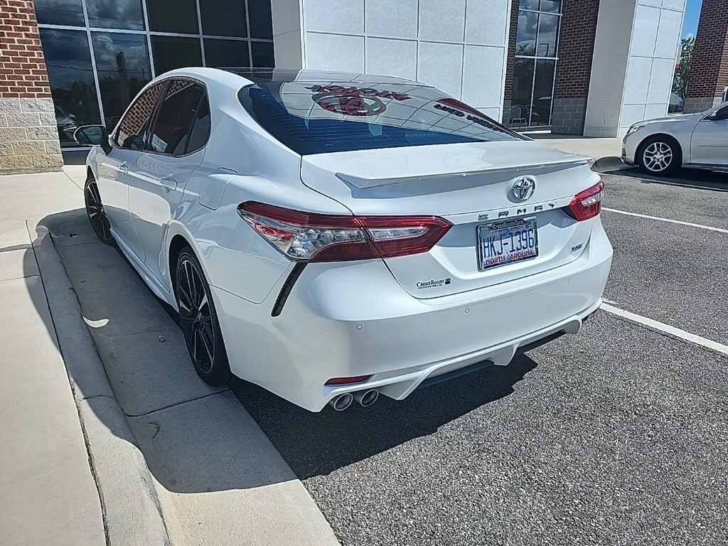 2018 Toyota Camry XSE photo 2