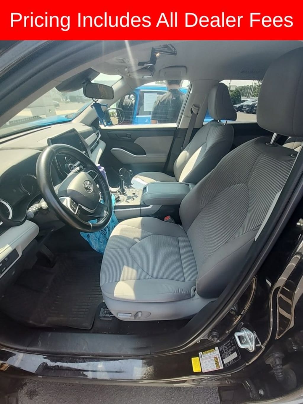 Used 2023 Toyota Highlander LE SUV
