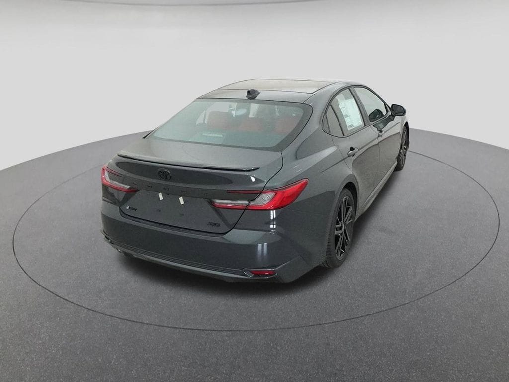 2026 Toyota Camry XSE - Photo 8