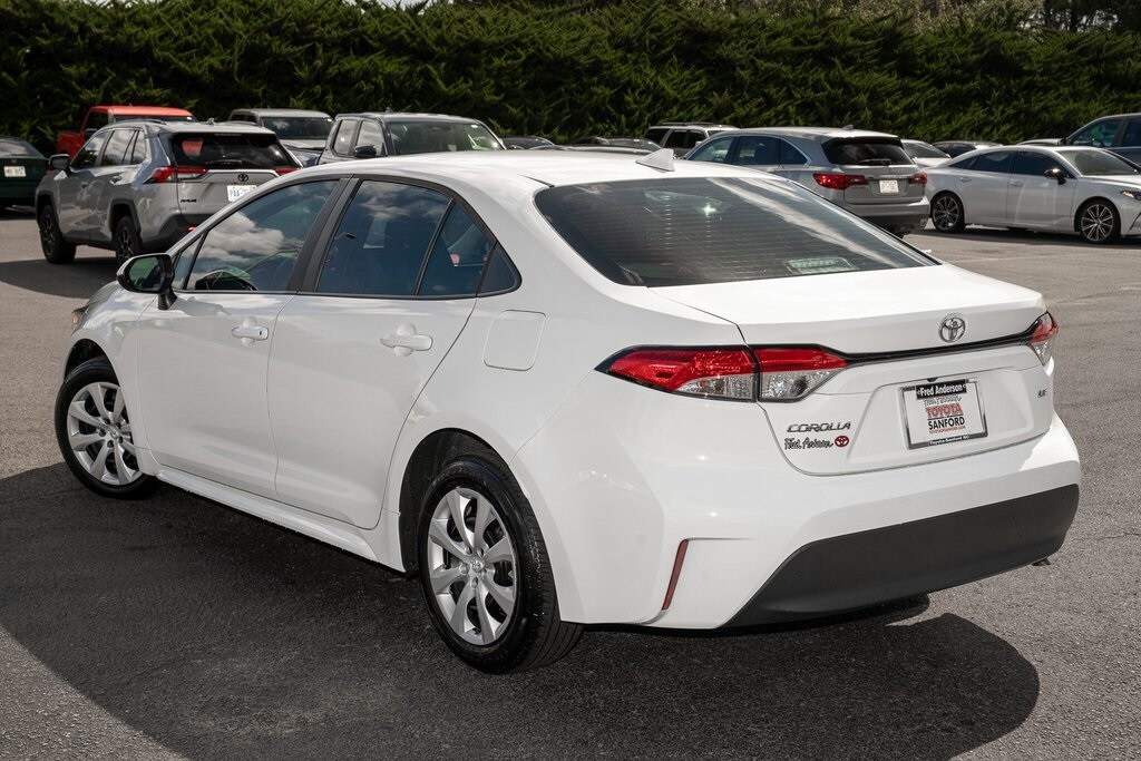 2024 Toyota Corolla LE photo 4