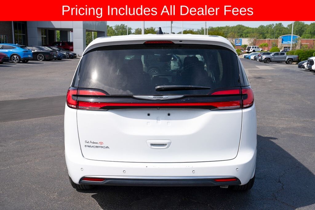 Used 2024 Chrysler Pacifica Touring L Van Passenger Van