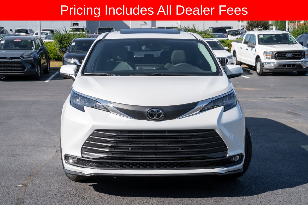 New 2026 Toyota Sienna XLE Van Passenger Van