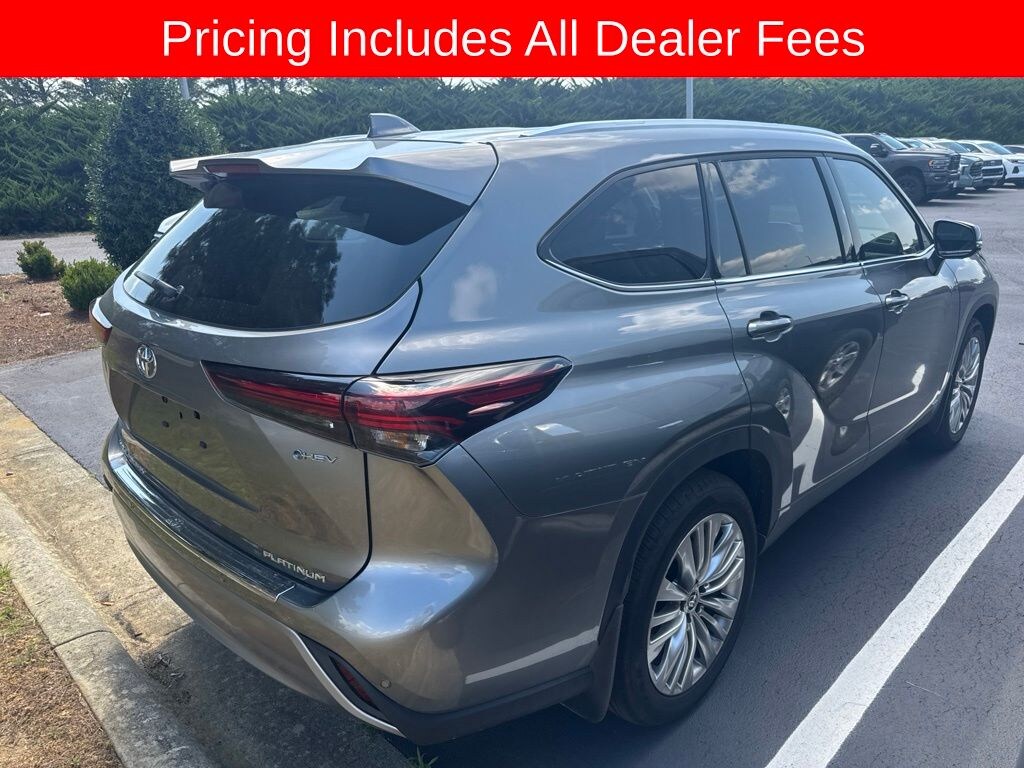 Used 2026 Toyota Highlander Hybrid Platinum SUV