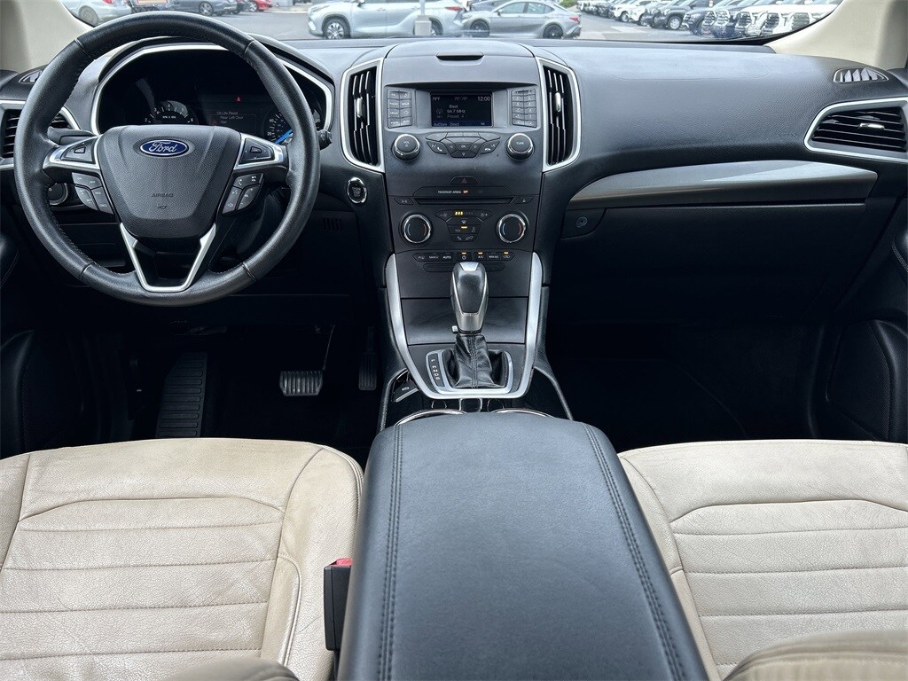2016 Ford Edge SEL photo 2