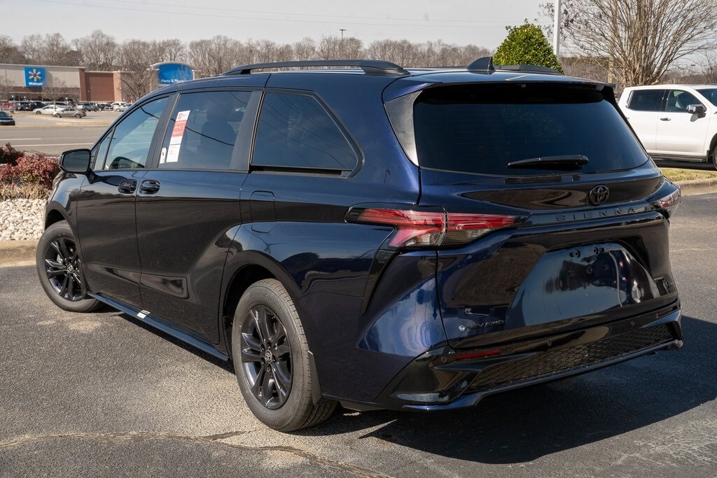 New 2026 Toyota Sienna XSE Van Passenger Van