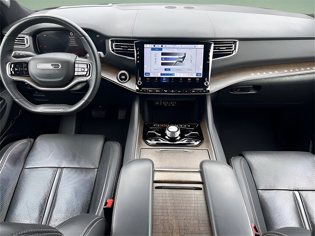 2024 Jeep Grand Wagoneer L Base photo 2