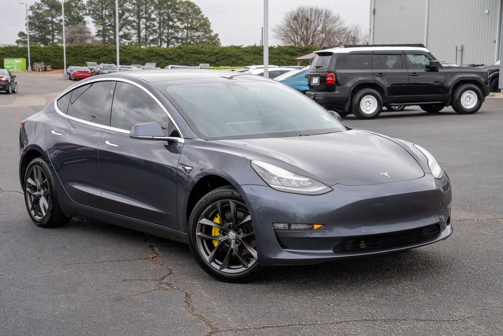 2019 Tesla Model 3 Base's photo