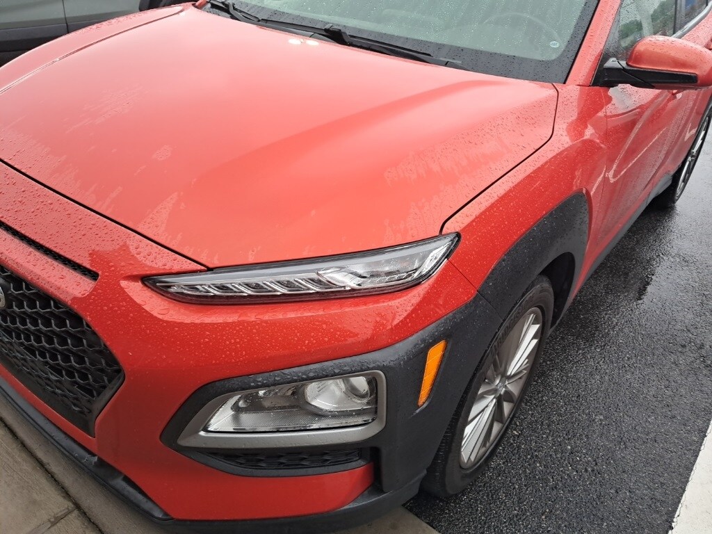 2019 Hyundai Kona SEL photo 2