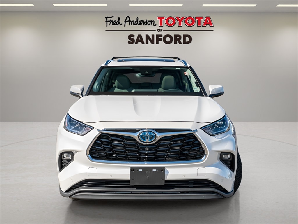 Certified 2022 Toyota Highlander Hybrid Limited SUV