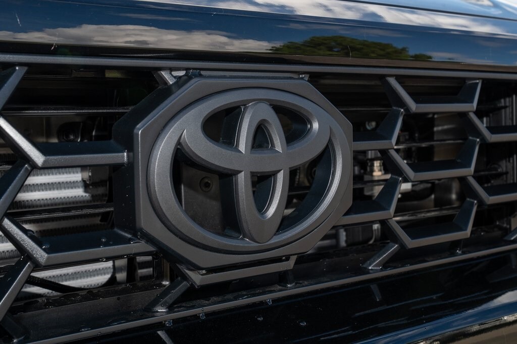 2025 Toyota 4Runner TRD Off-Road Premium photo 3