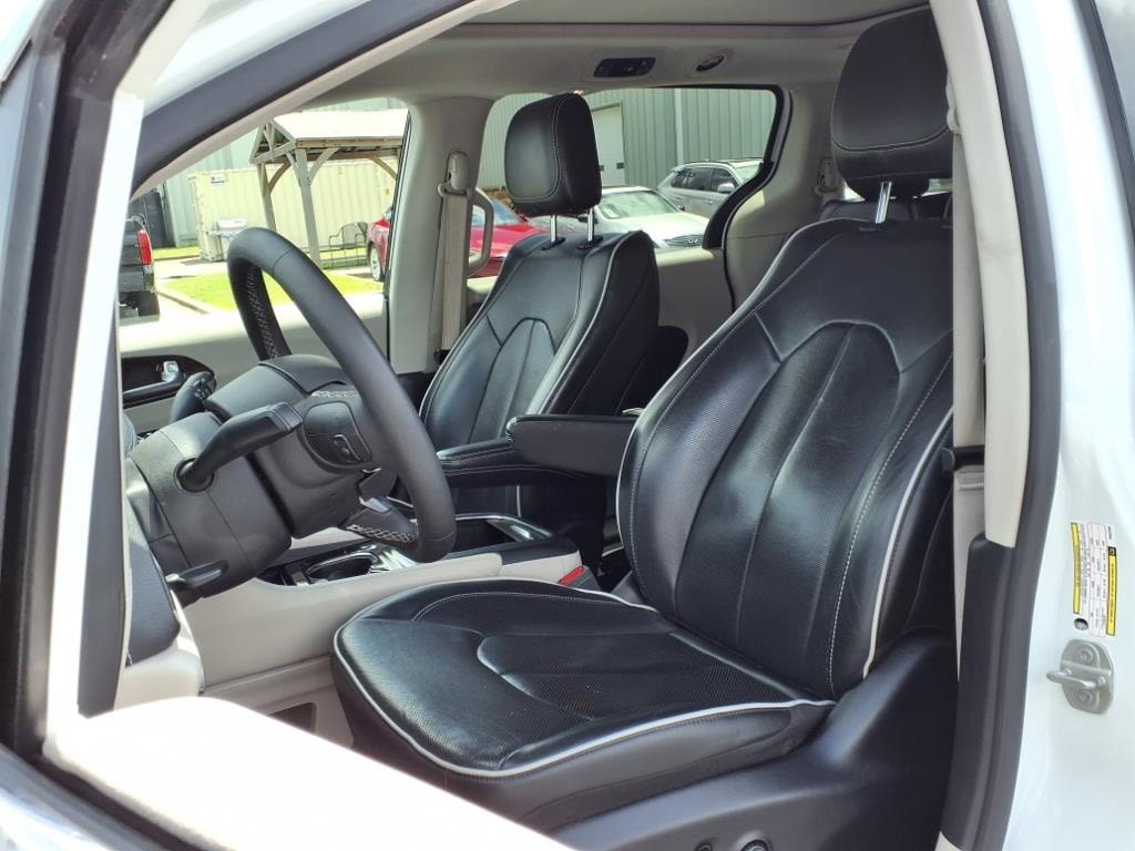 Used 2023 Chrysler Pacifica Hybrid Limited with VIN 2C4RC1S71PR622069 for sale in Sanford, NC
