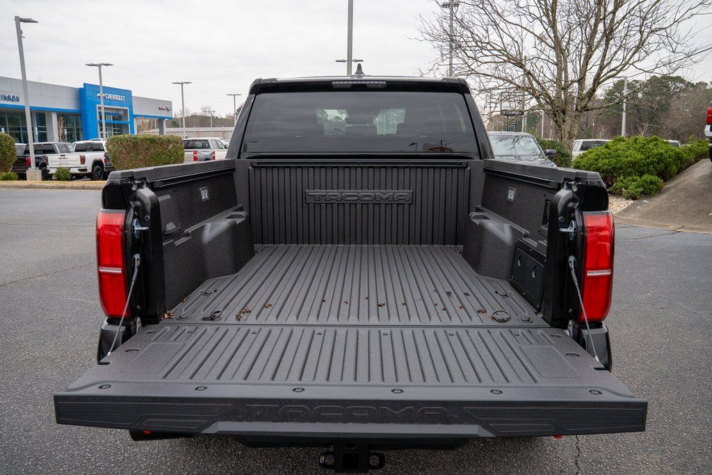 2026 Toyota Tacoma TRD Off Road - Photo 5