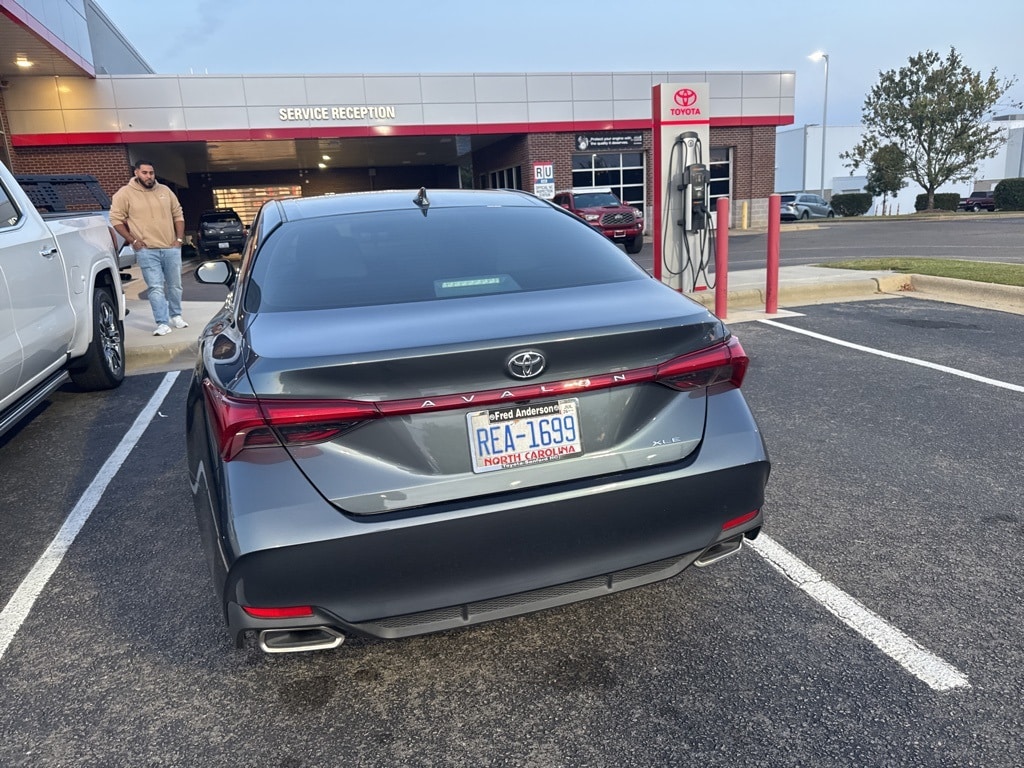 Certified 2022 Toyota Avalon XLE Sedan