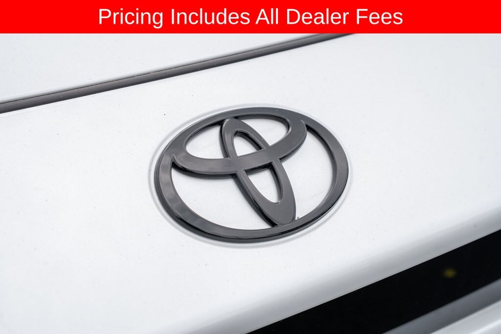 New 2026 Toyota C-HR XSE SUV