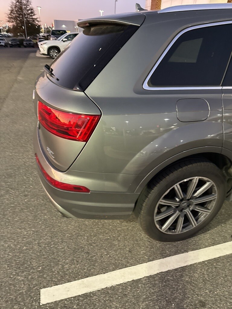 2017 Audi Q7 3.0T Premium Plus photo 4