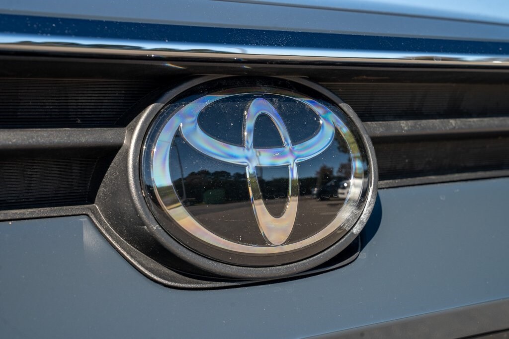 2025 Toyota Grand Highlander LE photo 3