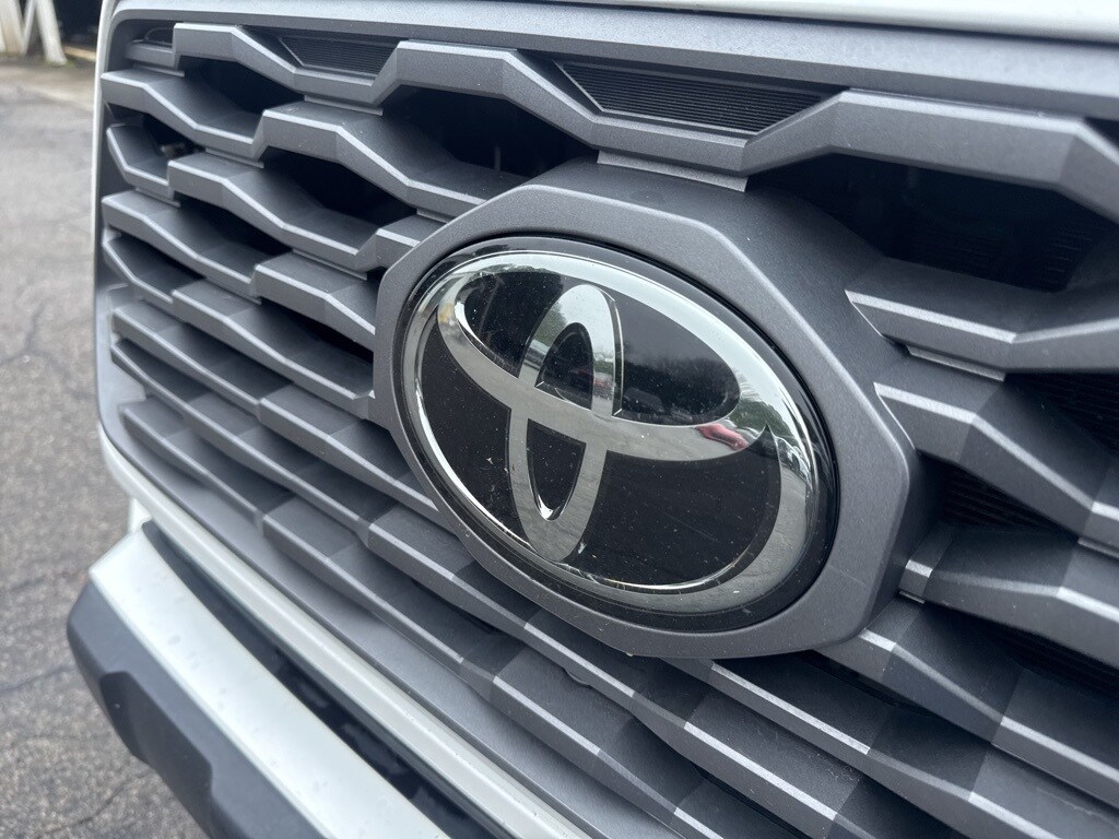 2022 Toyota Tacoma TRD Off-Road V6 photo 4
