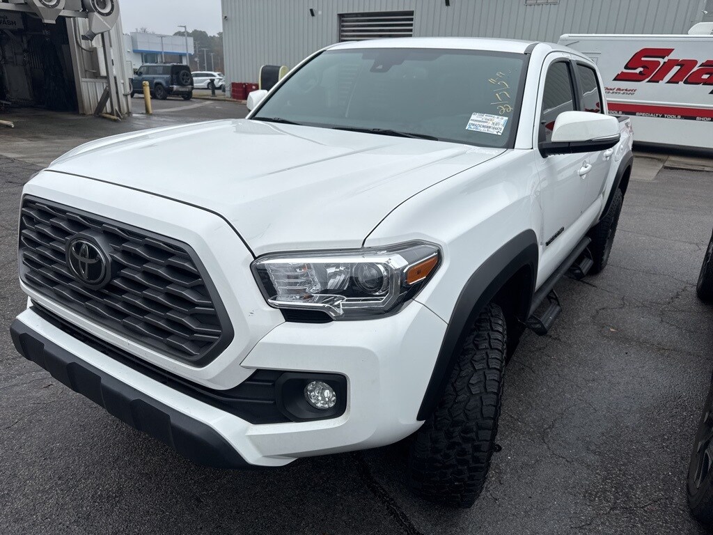 2022 Toyota Tacoma TRD Off-Road V6 photo 3