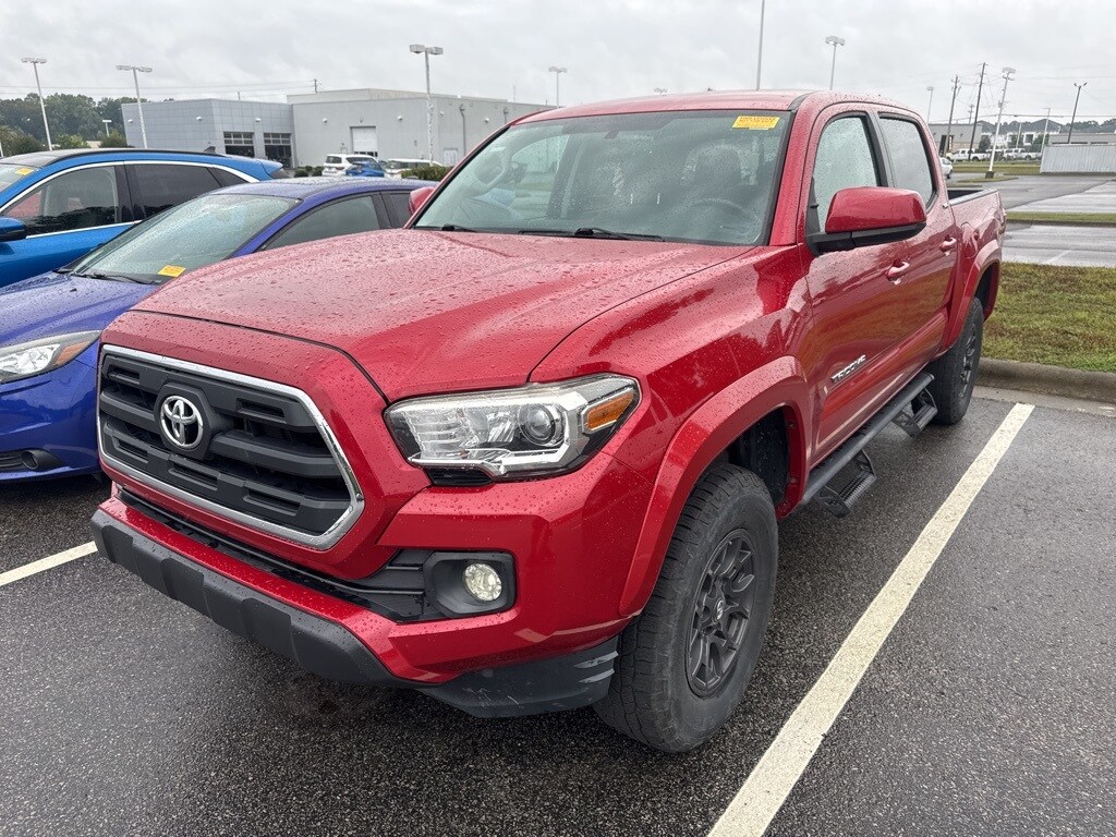 2017 Toyota Tacoma SR5 photo 3