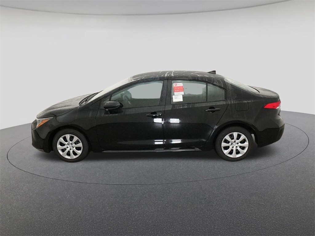 2026 Toyota Corolla LE photo 3