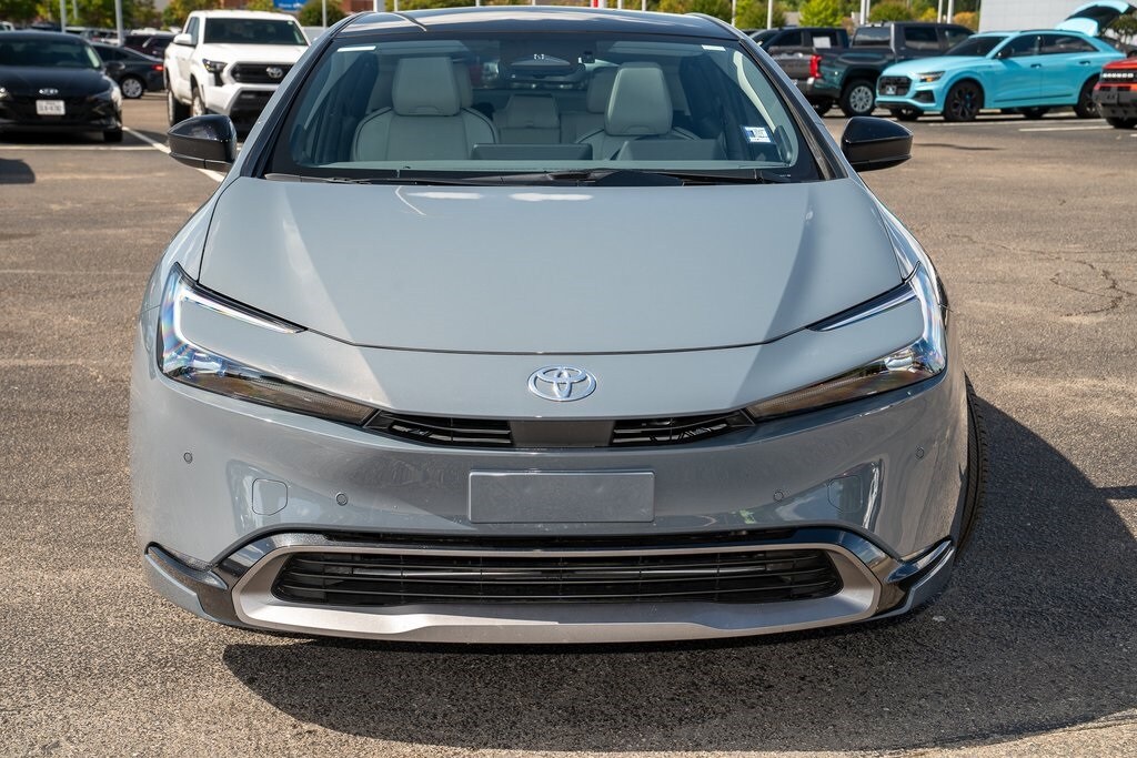 2024 Toyota Prius Limited photo 2