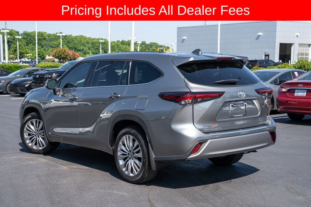 Used 2026 Toyota Highlander Hybrid Platinum SUV
