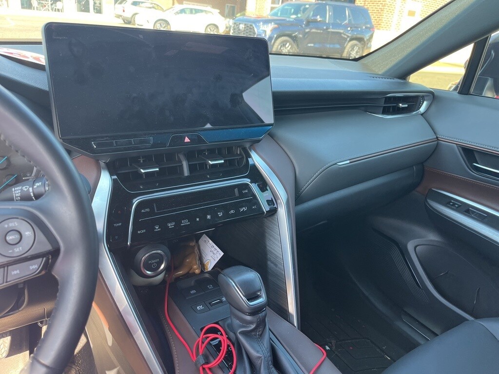 2024 Toyota Venza XLE photo 4