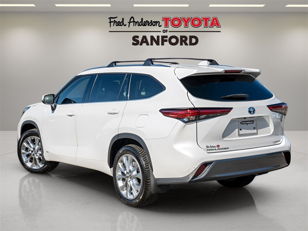 Certified 2022 Toyota Highlander Hybrid Limited SUV